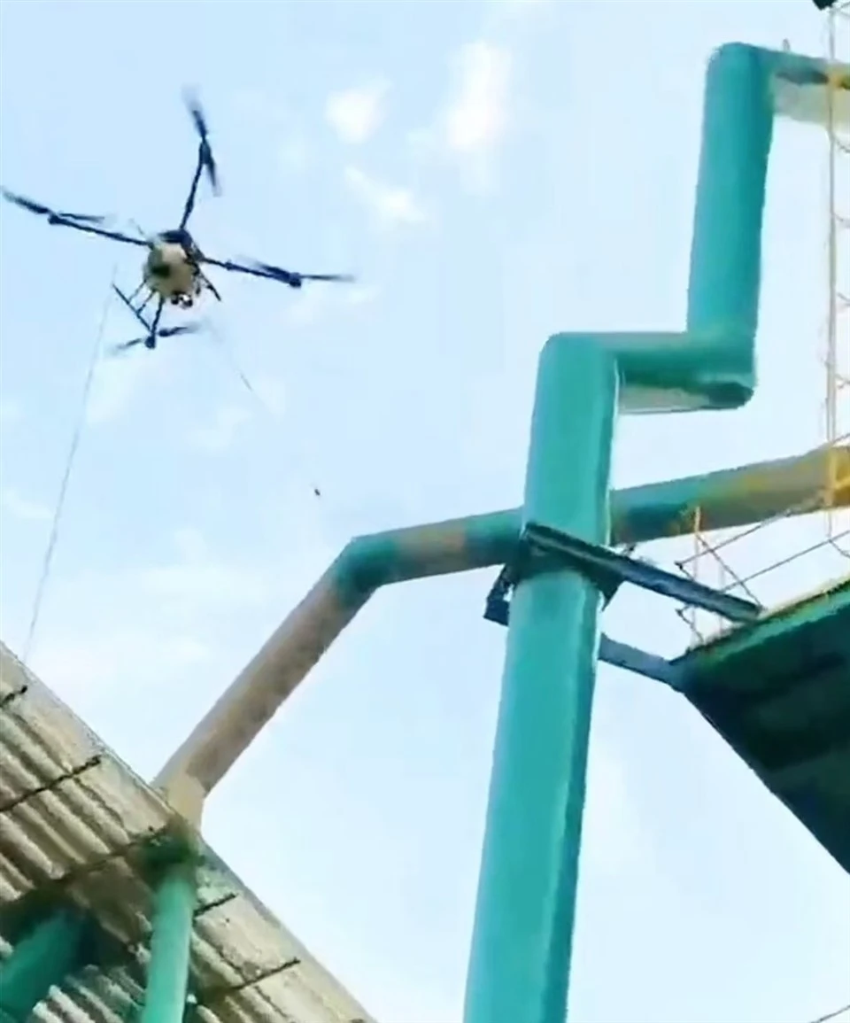 Safe Wall‑cleaning Drone Instead Of Hanging Basket best